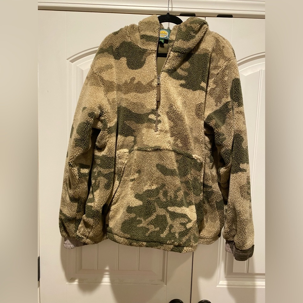 Cabelas Camo Hunting Fleece Size XL